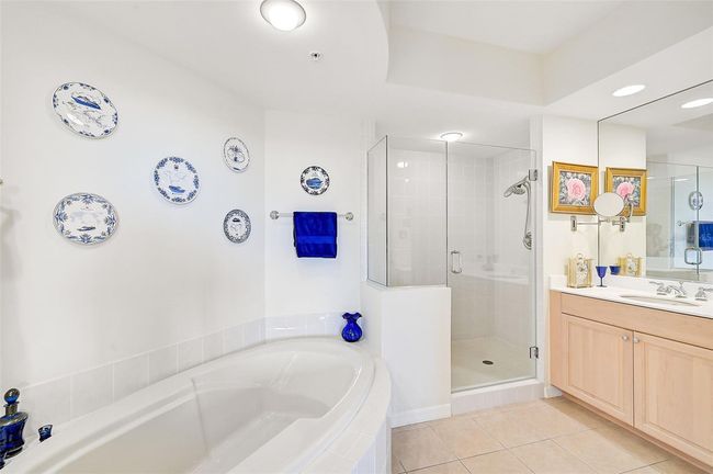 APT-502 - 409 N Point Rd, Condo with 3 bedrooms, 3 bathrooms and null parking in OSPREY FL | Image 21