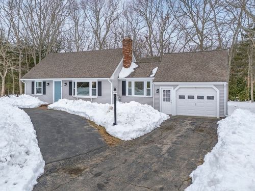 7 Dexter Mill Dr, Teaticket, MA, 02536-5830 | Card Image