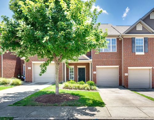 8232 Rossi Rd, Brentwood, TN, 37027-8367 | Card Image