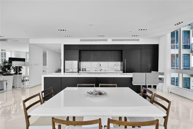 APT-3207 - 100 S Pointe Dr, Condo with 4 bedrooms, 5 bathrooms and null parking in Miami Beach FL | Image 9