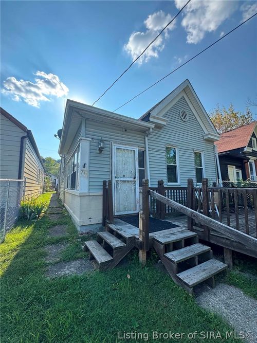 711 W 7th Street, New Albany, IN, 47150 | Card Image
