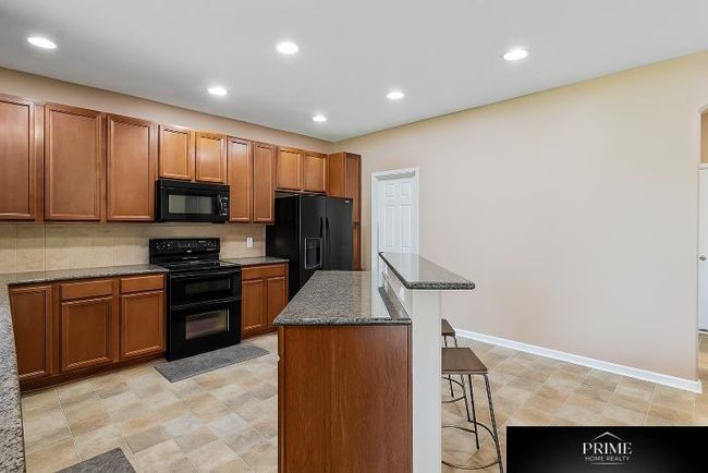 2204 Hummingbird Dr, House other with 5 bedrooms, 4 bathrooms and 3 parking in Bellevue NE | Image 10
