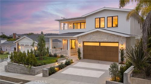 1212 Magnolia Ave, Manhattan Beach, CA, 90266-5217 | Card Image