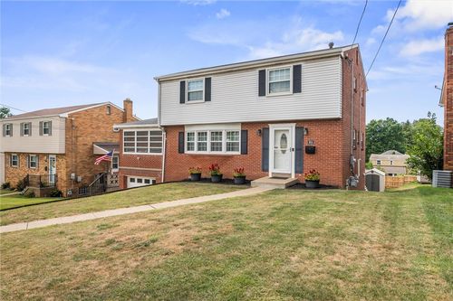 954 Gladys Ave, Pittsburgh, PA, 15216-3905 | Card Image