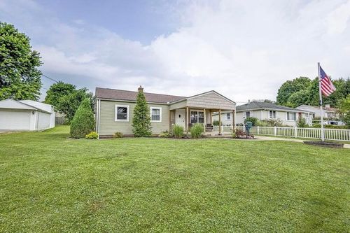 207 Rose Ave, Mount Vernon, OH, 43050-1026 | Card Image