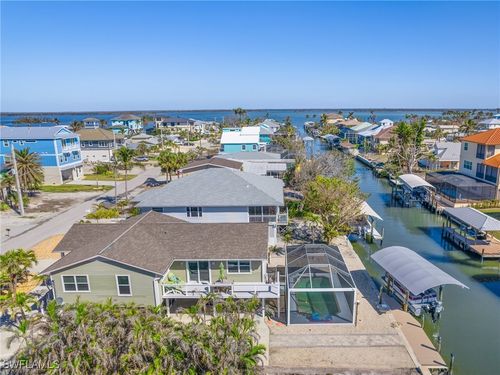 140 Curlew St, FORT MYERS BEACH, FL, 33931-4406 | Card Image