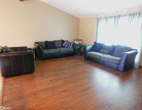 602 Sunset Dr, Denison, IA, 51442-1237 | Card Image