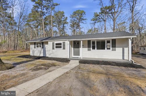 2011 Deer Track Ln, Hammonton, NJ, 08037-9175 | Card Image