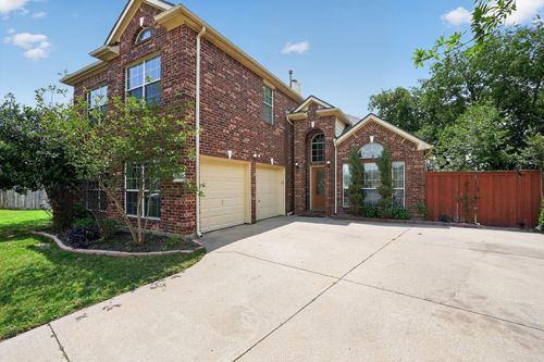 5801 Starboardway Dr, Fort Worth, TX, 76135-1811 | Card Image