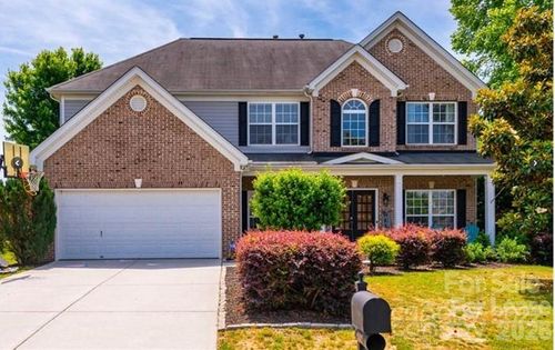 9601 Valencia Ave Nw, Concord, NC, 28027-3578 | Card Image