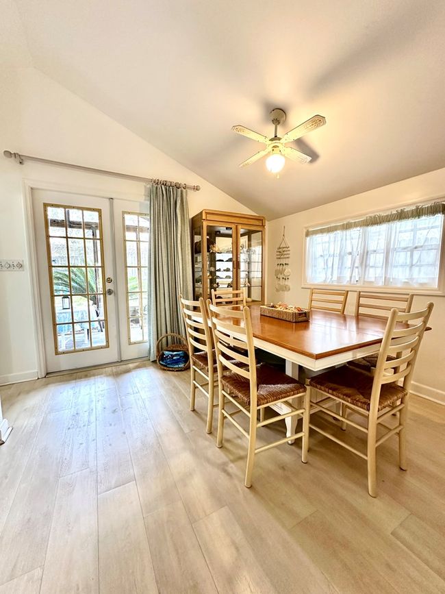 758 5 Th St, House other with 2 bedrooms, 2 bathrooms and 1 parking in CEDAR KEY FL | Image 16