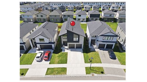 3601 Lynds St, London, ON, N6L0G6 | Card Image
