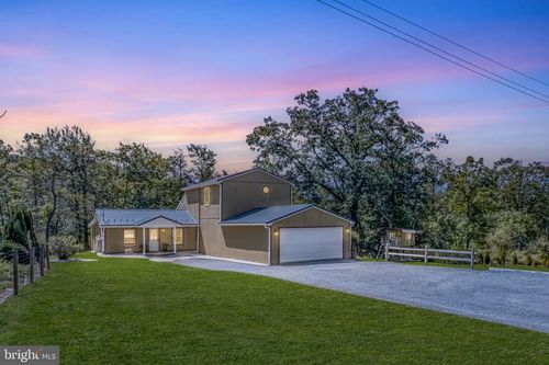 619 N Pennsylvania Ave, CENTRE HALL, PA, 16828-9239 | Card Image