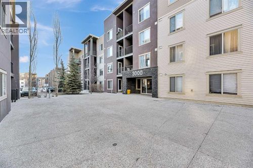 403 Mackenzie Way Sw, Airdrie, AB, T4B3V7 | Card Image