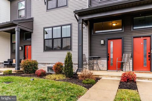 311 Estate Dr, MECHANICSBURG, PA, 17055-4532 | Card Image