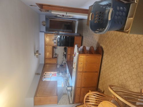 8151 S Commercial Ave, Chicago, IL, 60617-1544 | Card Image