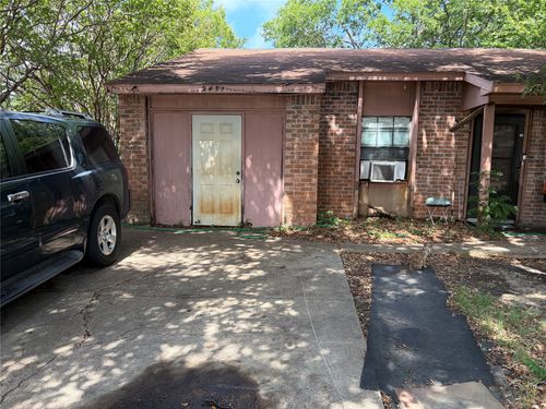 9451 Culberson Street, Dallas, TX, 75227 | Card Image