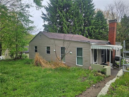 111 Tuck Ln, Butler, PA, 16001-0789 | Card Image