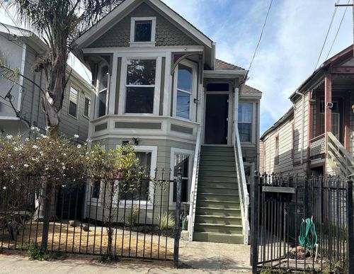 1221 Campbell St, Oakland, CA, 94607-1505 | Card Image