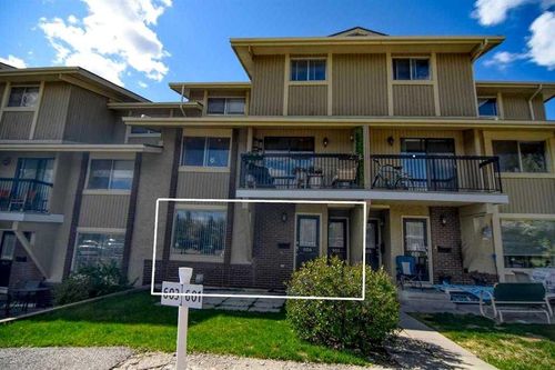 604-2200 Woodview Drive Sw, Calgary, AB, T2W3N6 | Card Image