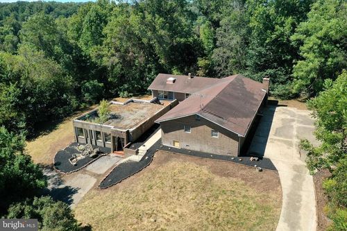 8802 Port Tobacco Rd, La Plata, MD, 20646-3195 | Card Image