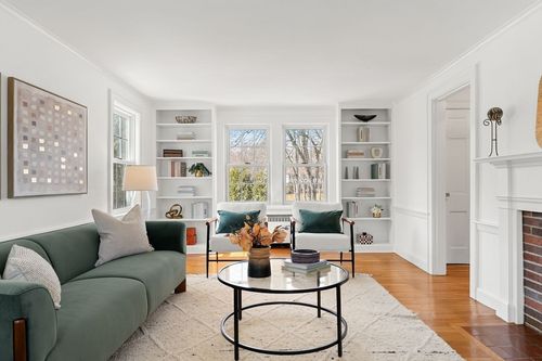 424 Washington St, Canton, MA, 02021-3858 | Card Image