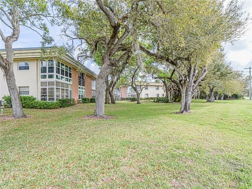 205-6 Vista Gardens Trl, Vero Beach, FL, 32962-1775 | Card Image