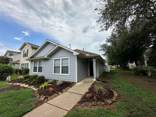 11956 Chanteloup Dr, Houston, TX, 77047-4442 | Card Image