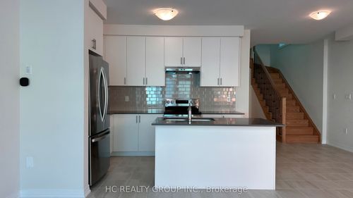 2975 Seagrass St, Pickering, ON, L1X0P8 | Card Image