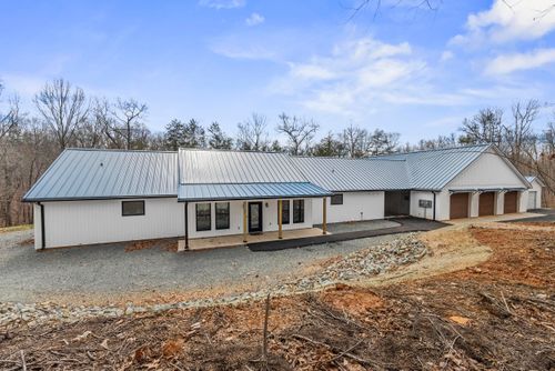 2409 Old Firetrail Rd, Huddleston, VA, 24104-3514 | Card Image