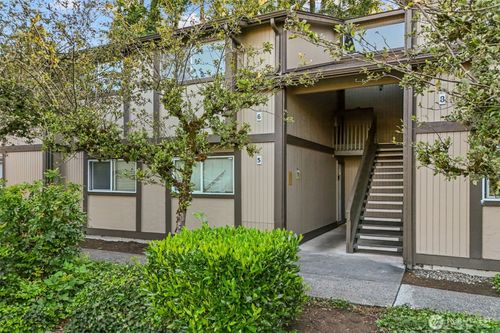 b6-4705 176th St Sw, Lynnwood, WA, 98037-3417 | Card Image