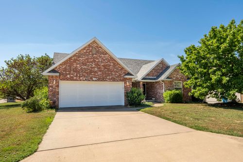 718 River Rock Ct, Nixa, MO, 65714-7617 | Card Image
