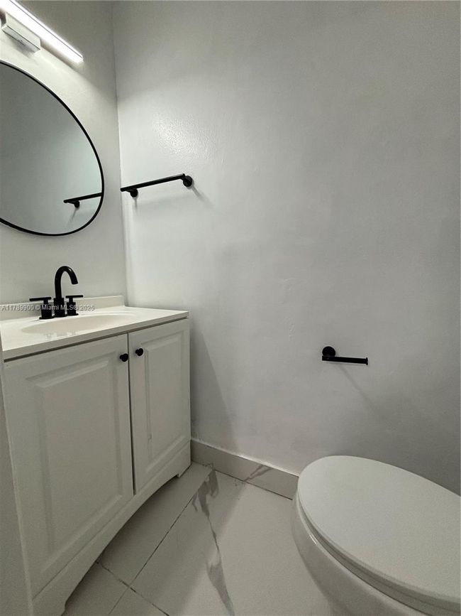 APT-1 - 3203 Nw 5 Th Ter, Home with 2 bedrooms, 2 bathrooms and null parking in Pompano Beach FL | Image 6
