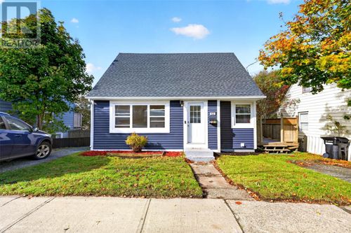 122 Empire Ave, St. John's, NL, A1C3G3 | Card Image