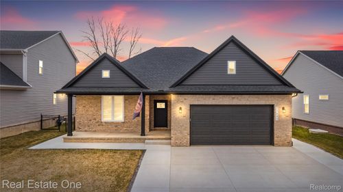 71649 Dolores Dr, Bruce Twp, MI, 48065-1733 | Card Image