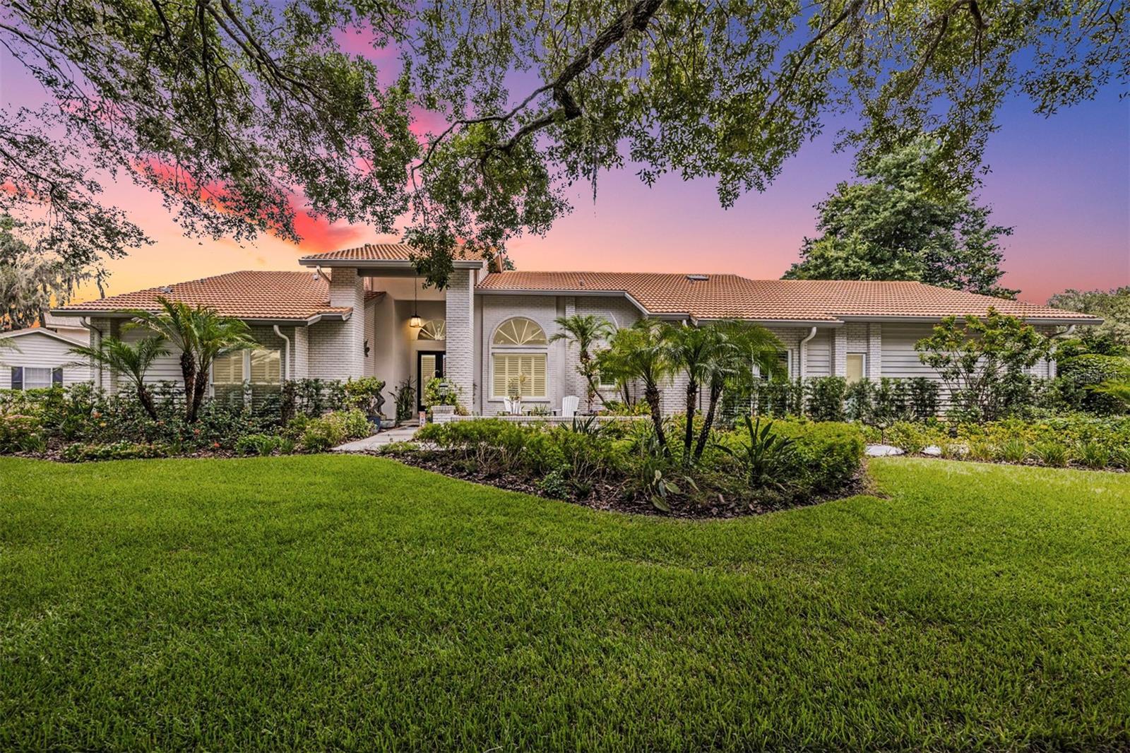 Shoreline Cir, Palm Harbor, FL 34684