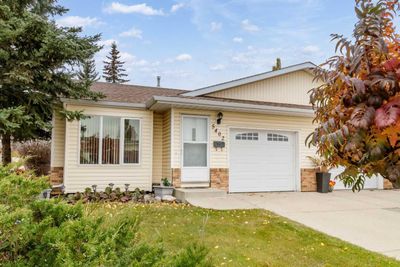 5402 47 St, Home with 3 bedrooms, 2 bathrooms and 1 parking in Lacombe AB | Image 1