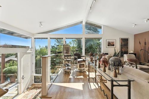 790 Hillcrest Way, Emerald Hills, CA, 94062-3428 | Card Image