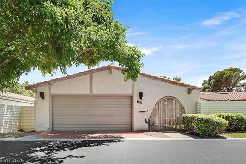 3305 Plaza Del Paz, Las Vegas, NV, 89102-4032 | Card Image