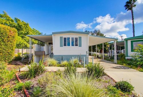 spc-44-1120 E Mission Rd, Fallbrook, CA, 92028-2236 | Card Image