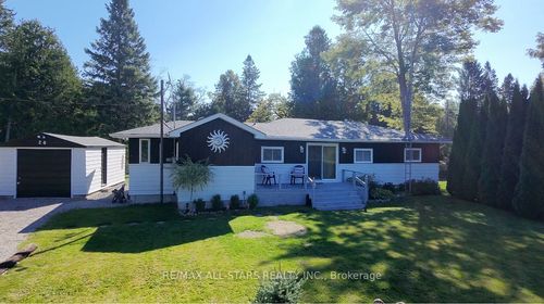 26 Riverbank Rd, Fenelon Falls, ON, K0M1N0 | Card Image