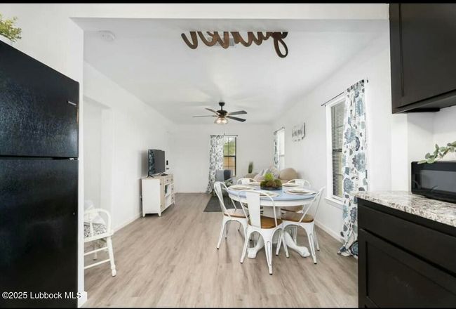 1502 30 Th St, House other with 2 bedrooms, 1 bathrooms and null parking in Lubbock TX | Image 4