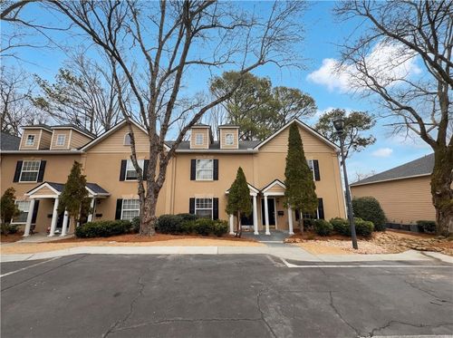 806 Brighton Pt, Sandy Springs, GA, 30328-1371 | Card Image