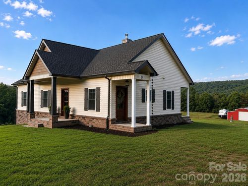 14 Daisy Ln, Taylorsville, NC, 28681-9170 | Card Image