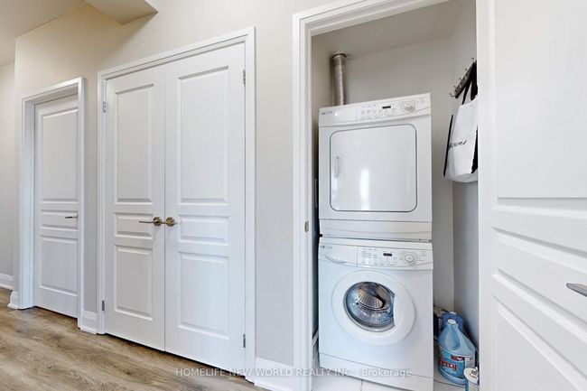 506 - 1 Hurontario St, Condo with 2 bedrooms, 2 bathrooms and null parking in Mississauga ON | Image 33