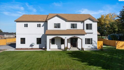 4607 W Livingston Rd, Pasco, WA, 99301-2530 | Card Image