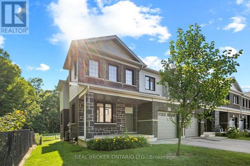 91 Woodedge Cir, Kitchener, ON, N2R0P8 | Card Image
