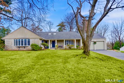 47 Hillsboro Dr, West Hartford, CT, 06107-1013 | Card Image