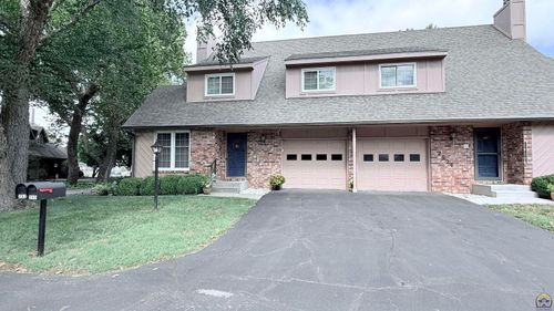 2926 Sw Foxcroft 3 Ct, Topeka, KS, 66614-4057 | Card Image