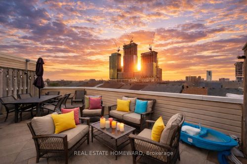 14 Fairhead Mews, Toronto, ON, M4E3Y4 | Card Image